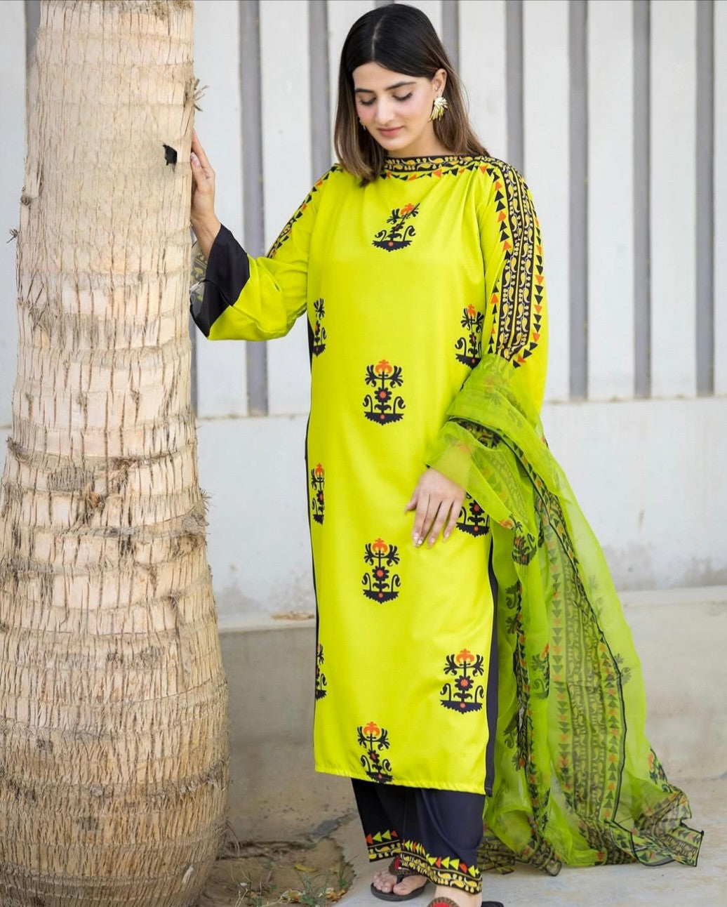 Zest Tribal Swiss Lawn 3 Piece Suit – Front & Back Digital Print